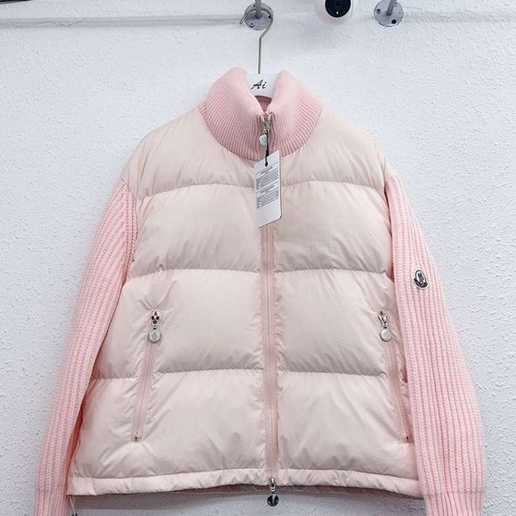 Moncler Light Pink Quilted Jacket - Picture 1 of 9